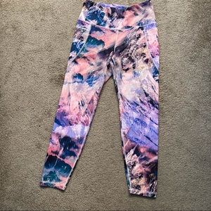 🚫sold🚫Old navy go dry marble high rise 7/8 leggings L